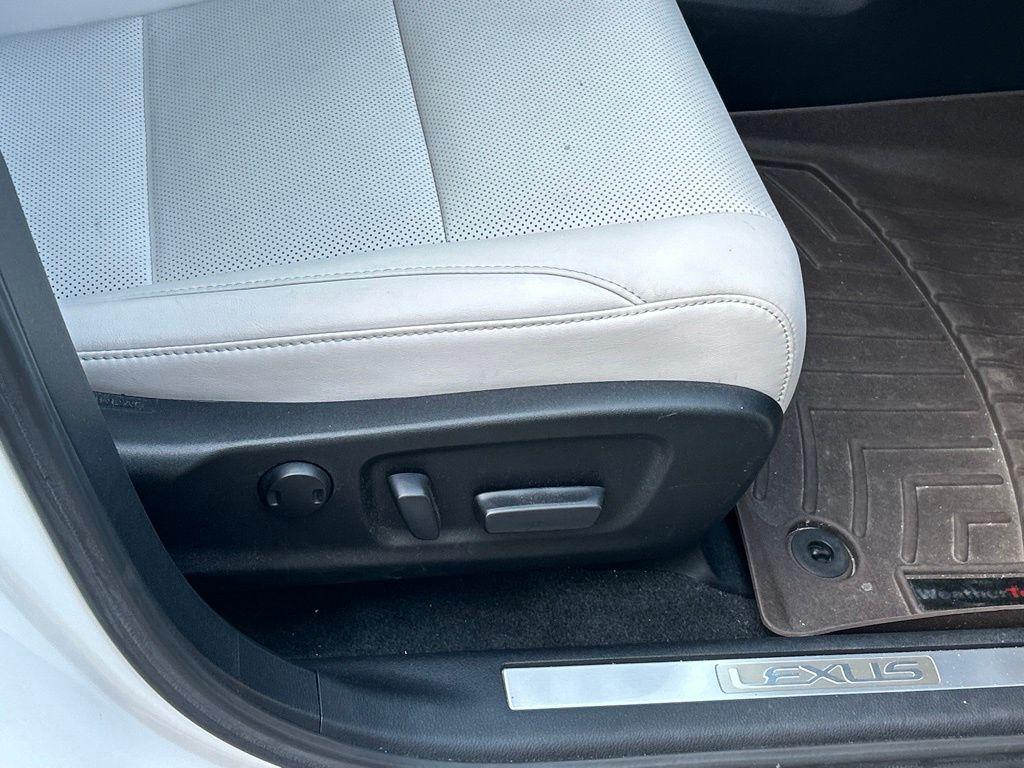 2020 Lexus RX 350 BASE — миниатюра 41