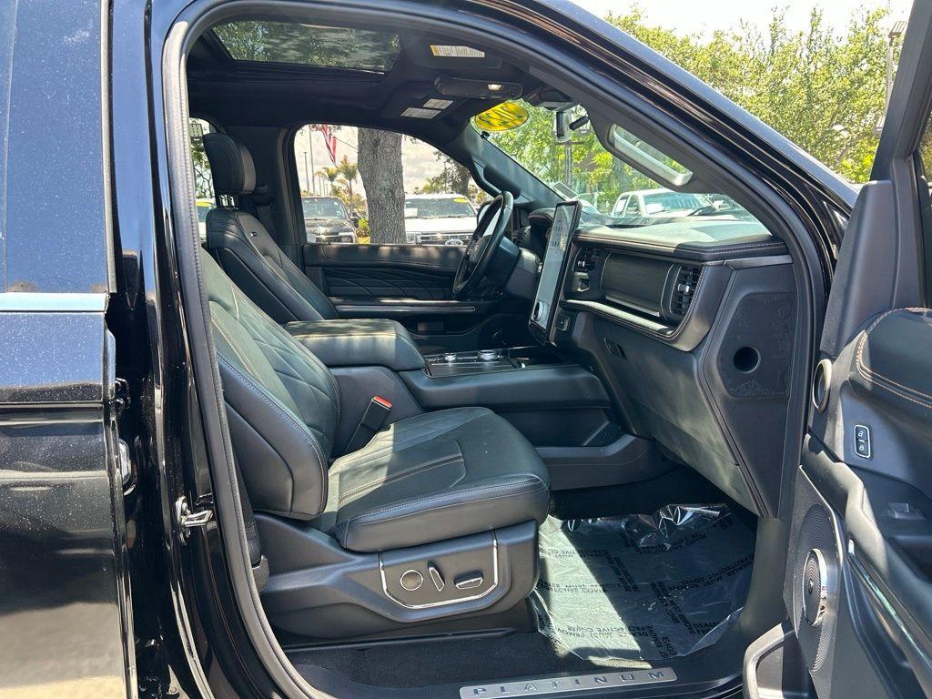 2023 FORD EXPEDITION MAX PLATINUM — миниатюра 36