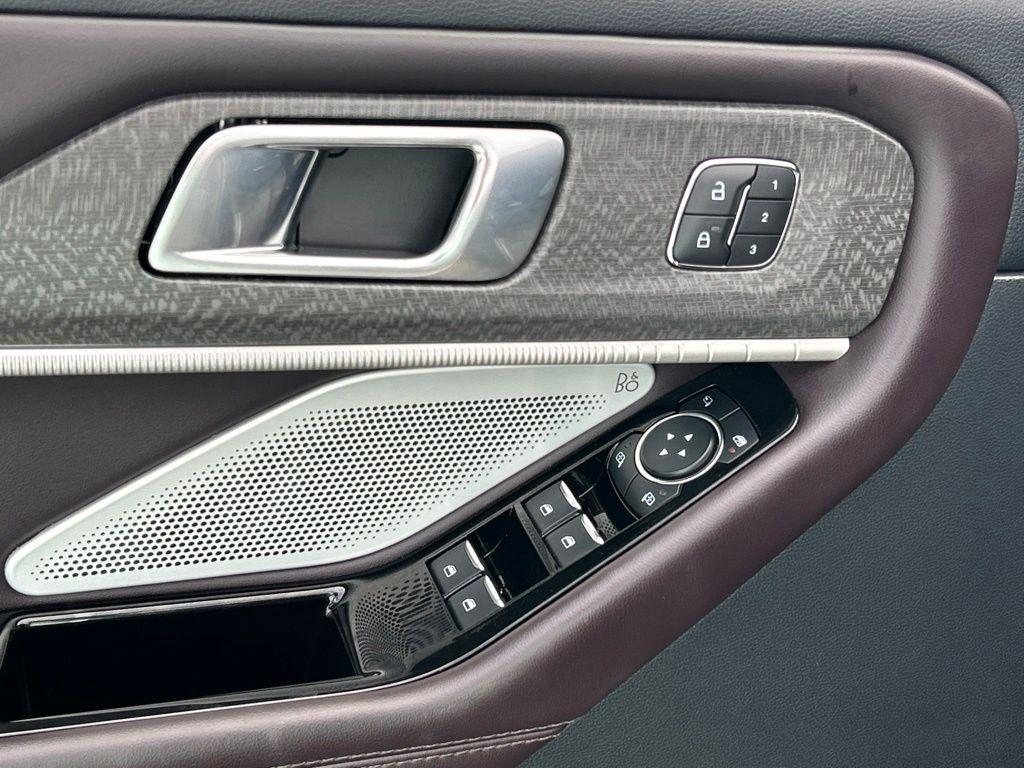 2026 FORD EXPLORER PLATINUM 缩略图 18