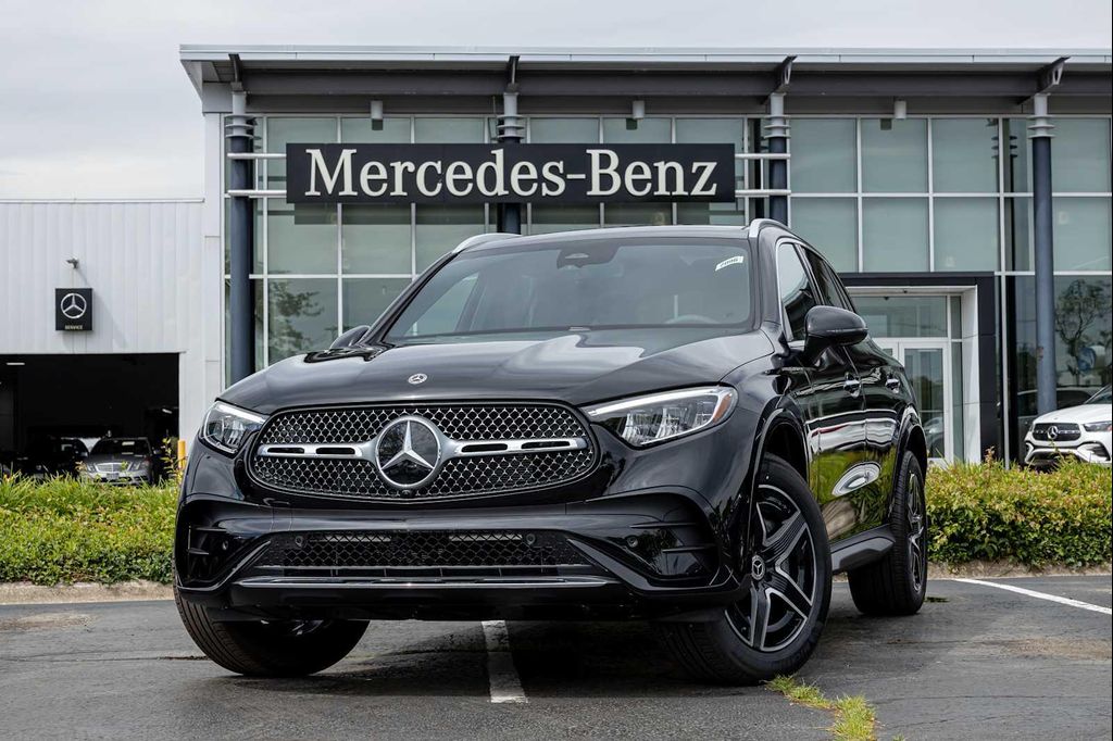 New 2026 Mercedes-Benz GLC 300 4MATIC