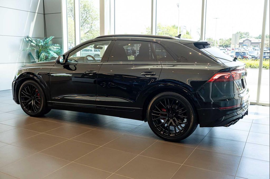 صورة 3 لـ 2026 AUDI SQ8 4.0T PRESTIGE