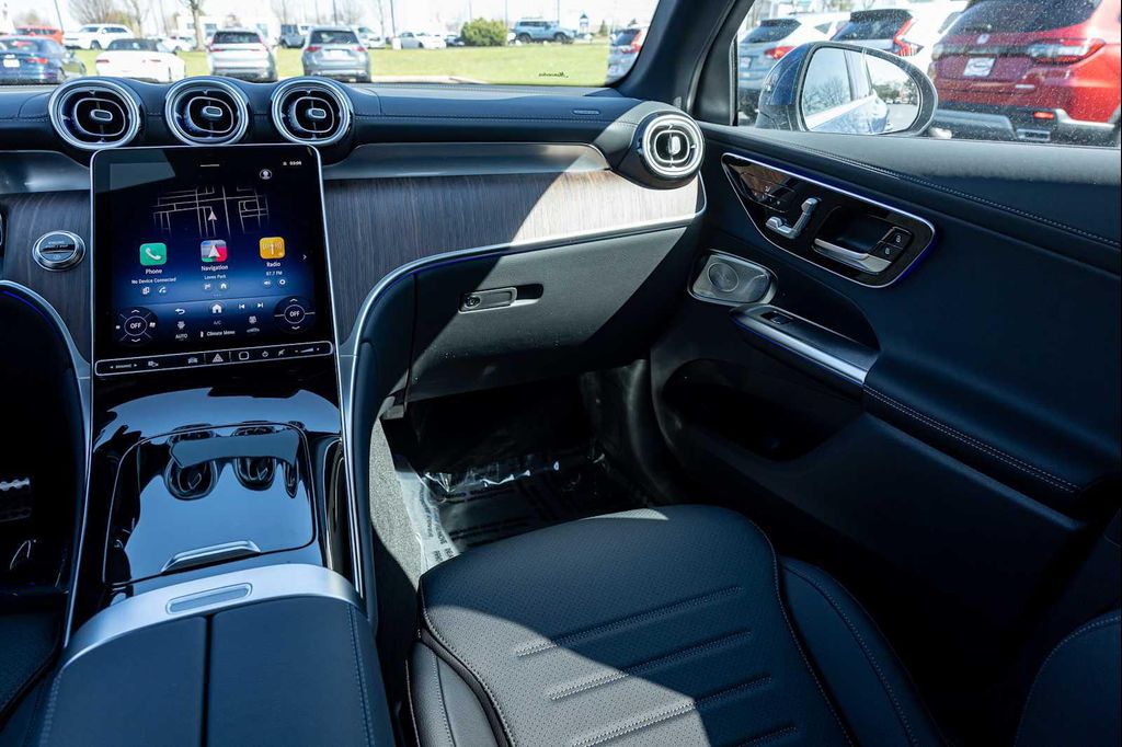 MERCEDES-BENZ GLC-CLASS - 8