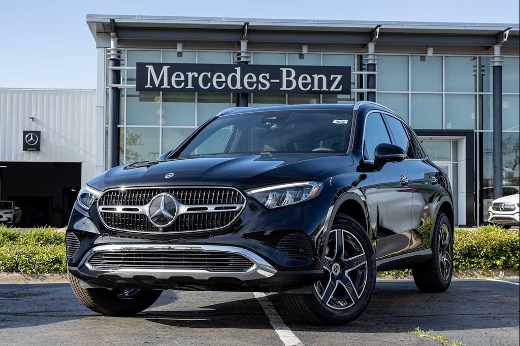 New 2026 Mercedes-Benz GLC 300 4MATIC