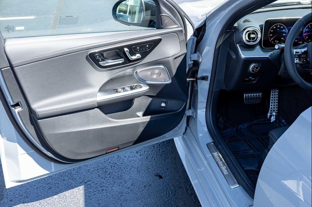 MERCEDES-BENZ C-CLASS - 9