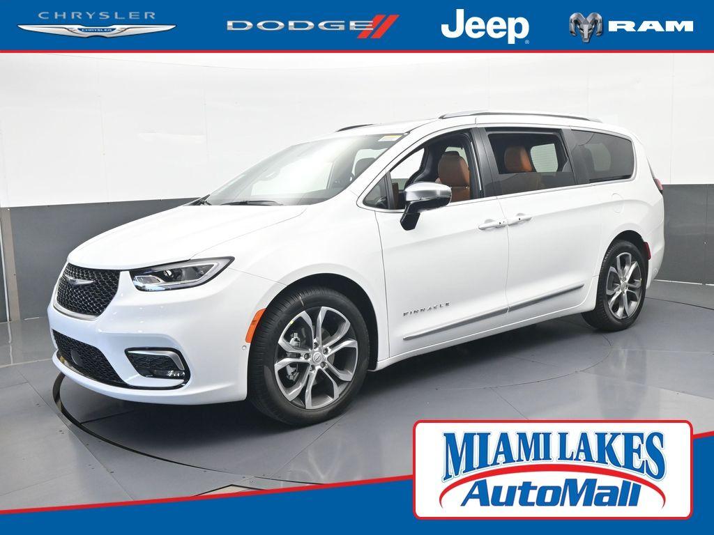 New 2026 Chrysler Pacifica Pinnacle