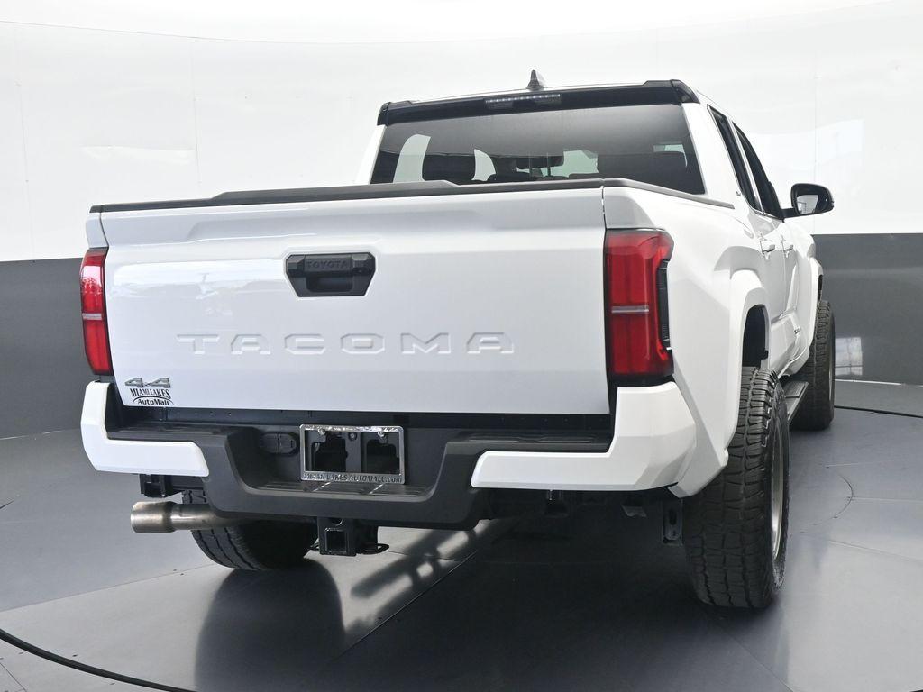 صورة 5 لـ 2025 Toyota TACOMA SR5