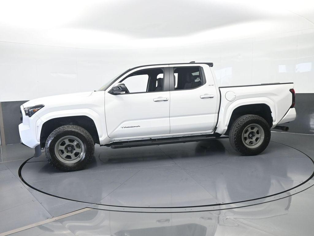 صورة 2 لـ 2025 Toyota TACOMA SR5