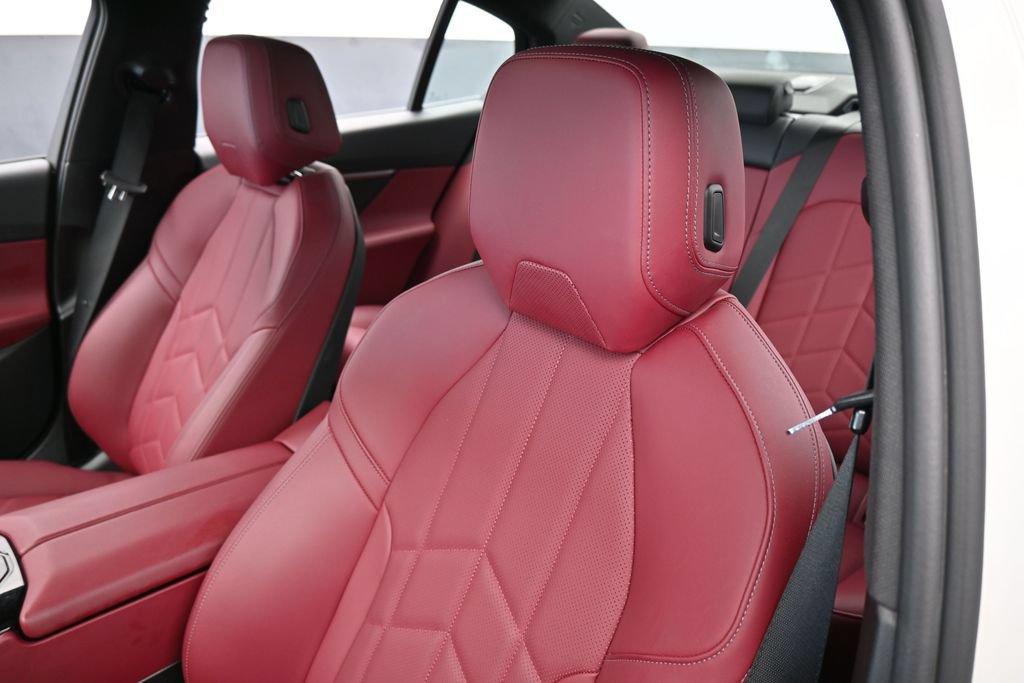 2027 BMW 530 I 缩略图 19