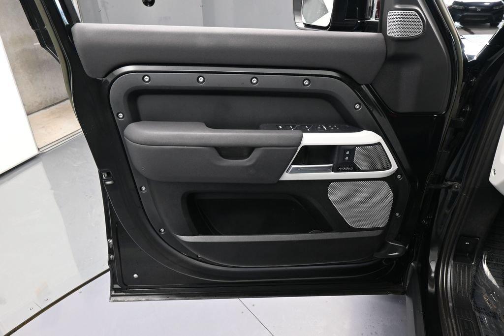 صورة مصغرة 14 لـ 2023 LAND Rover DEFENDER SE
