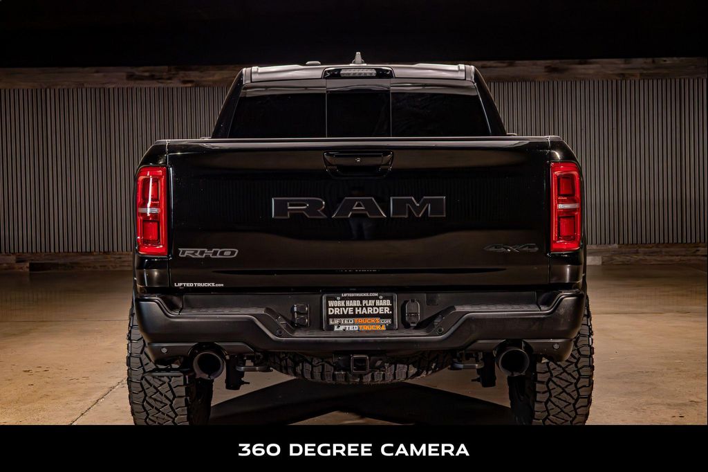 صورة 7 لـ 2025 RAM 1500 RHO CREW CAB 4X4 5'7' BOX