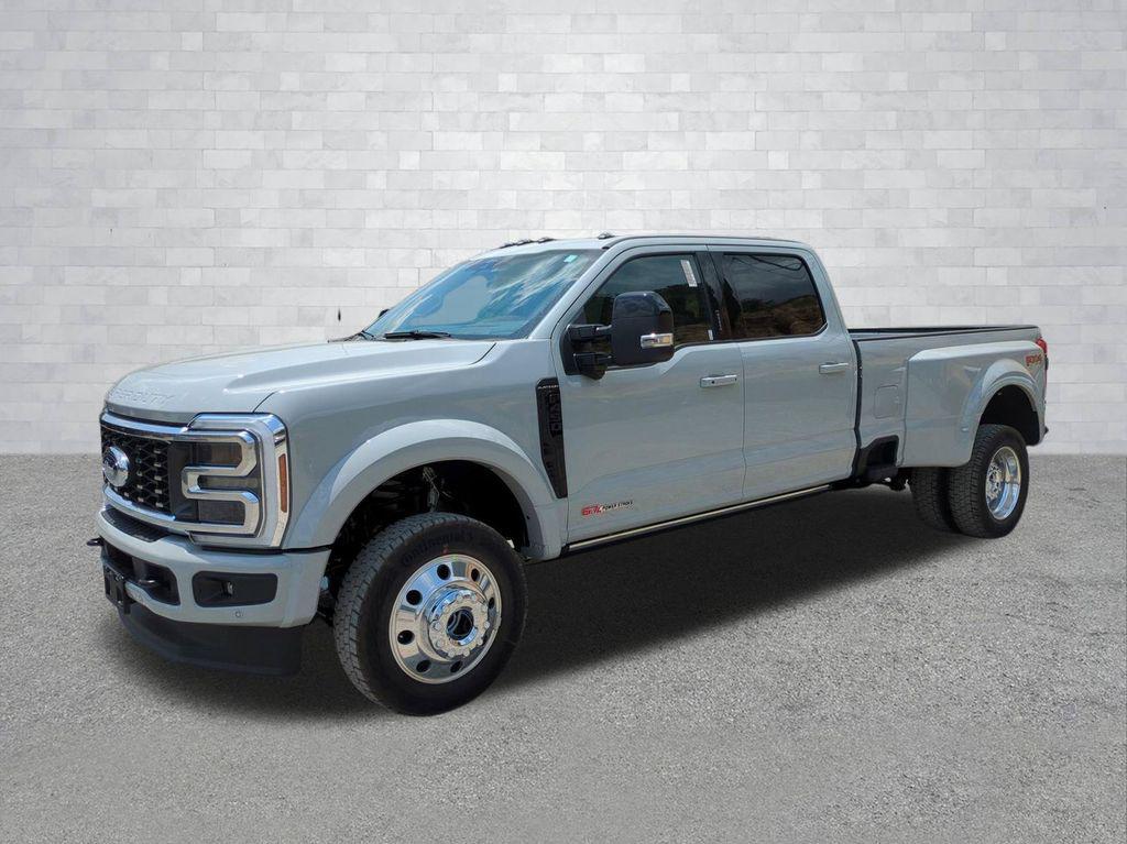 صورة 8 لـ 2026 FORD F-450 PLATINUM