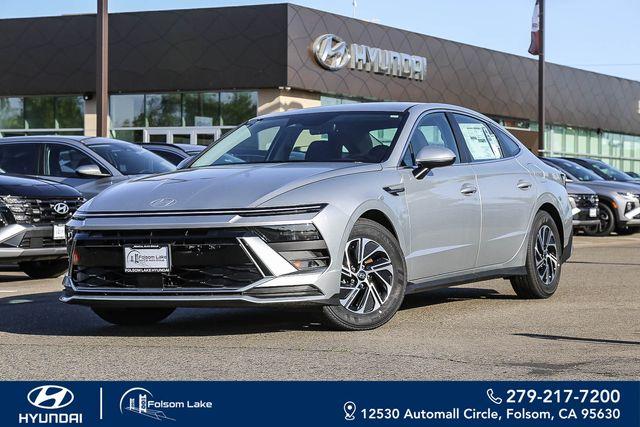 New 2026 Hyundai SONATA Hybrid Blue