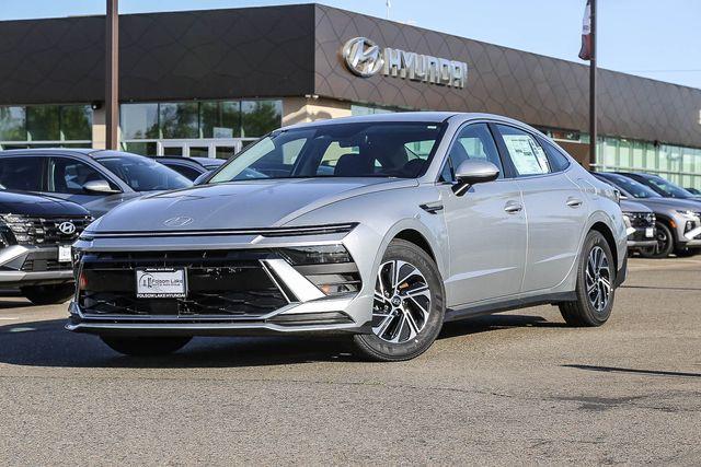 New 2026 Hyundai SONATA Hybrid Blue