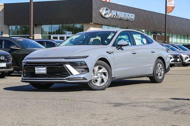 New 2026 Hyundai SONATA SE