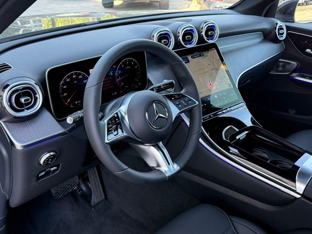 2026 Mercedes-BENZ GLC — миниатюра 20