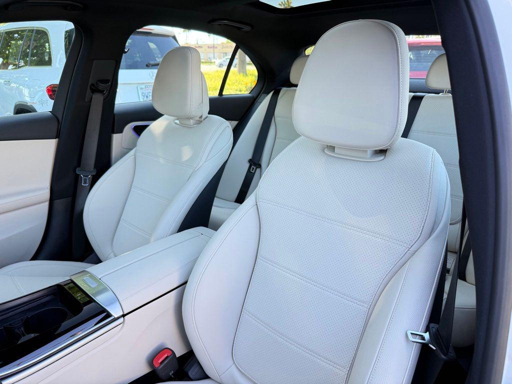 2026 Mercedes-BENZ C-CLASS — миниатюра 13