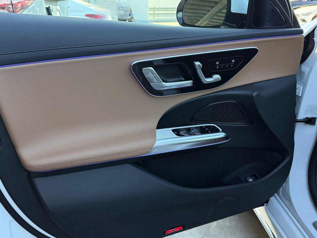 2026 Mercedes-BENZ E-CLASS — миниатюра 21
