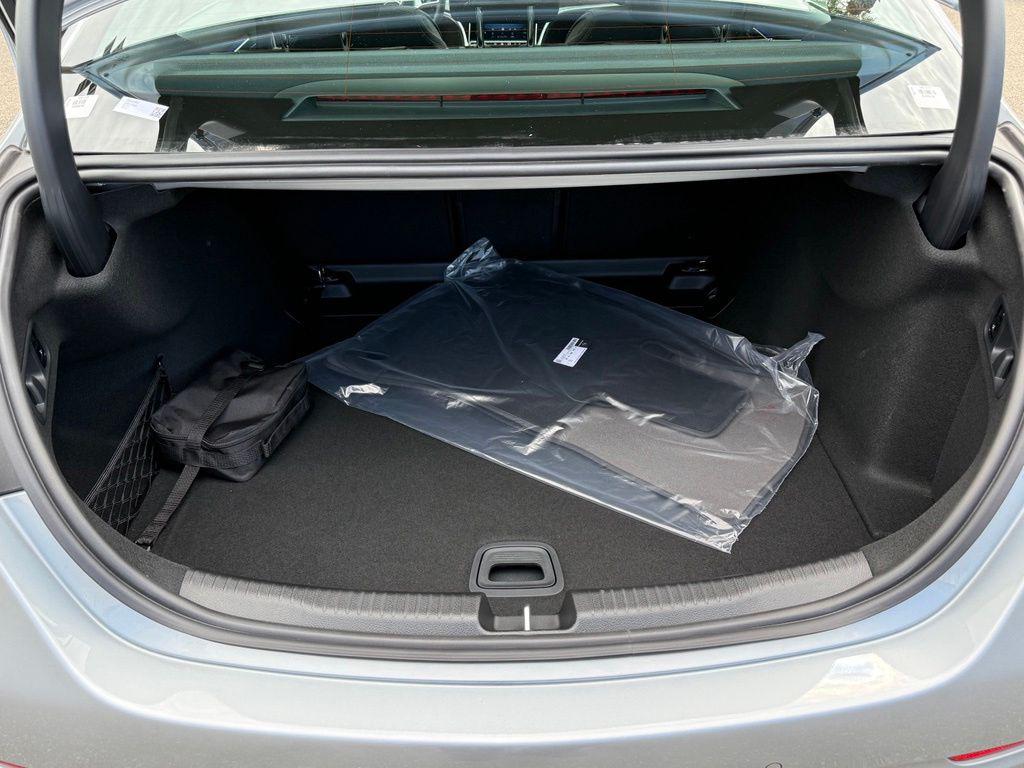 2026 Mercedes-BENZ C-CLASS 缩略图 18