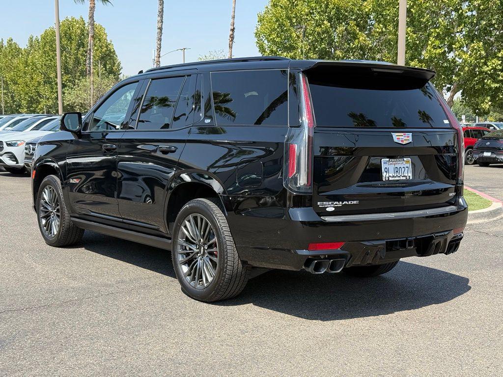 صورة 9 لـ 2023 Cadillac ESCALADE V-SERIES