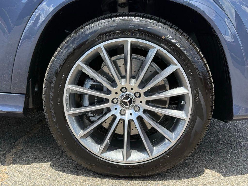 2026 Mercedes-BENZ GLE — миниатюра 15