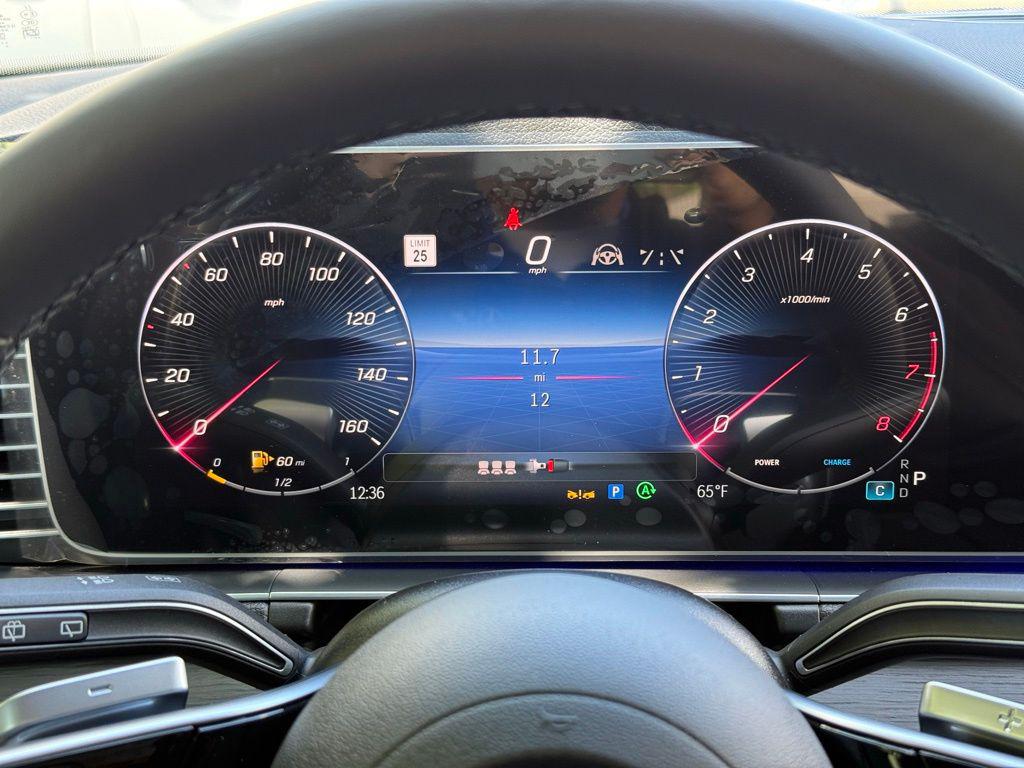 2026 Mercedes-BENZ GLE — миниатюра 12
