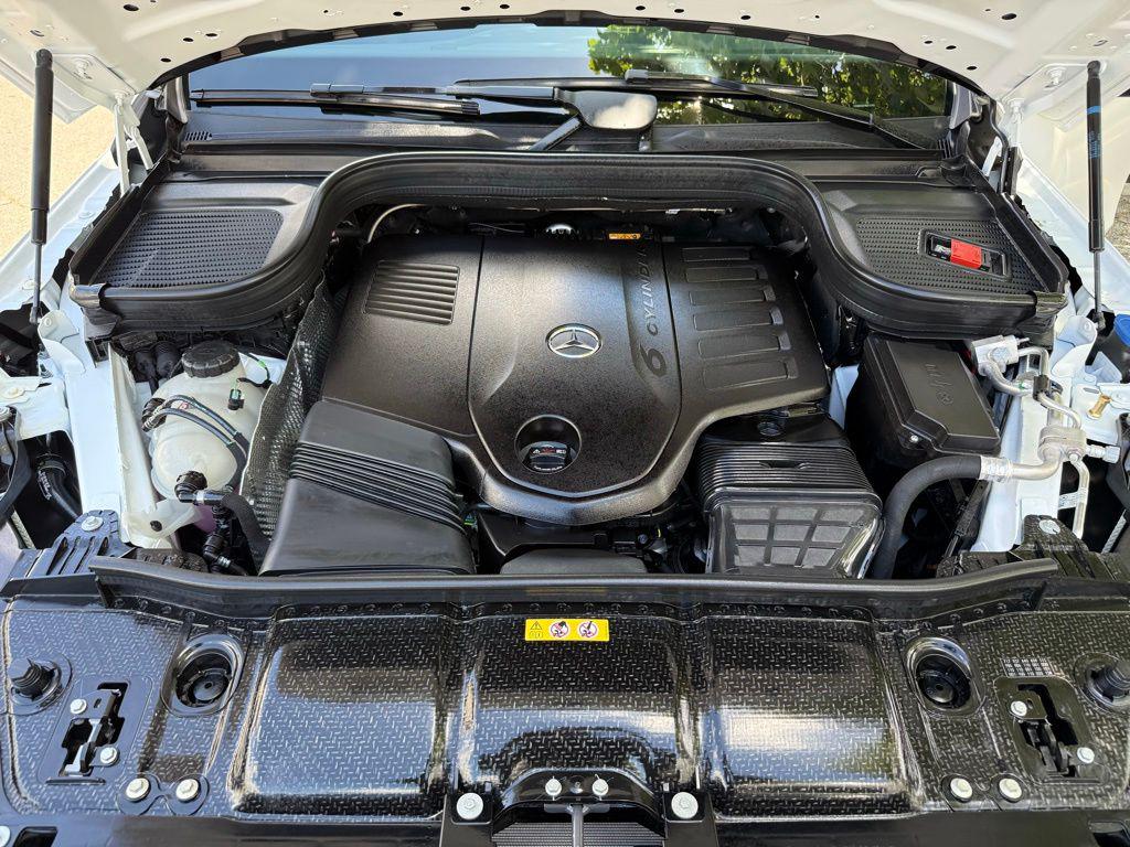 2026 Mercedes-BENZ GLE — миниатюра 15