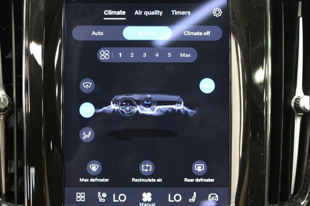 صورة مصغرة 29 لـ 2023 Volvo XC60 B5 PLUS BRIGHT THEME