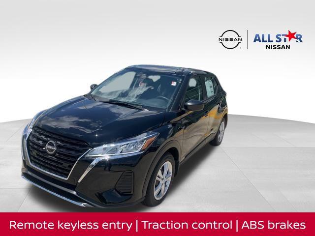 New 2025 Nissan Kicks S