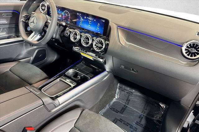 صورة مصغرة 27 لـ 2026 Mercedes-BENZ AMG GLA 35 BASE