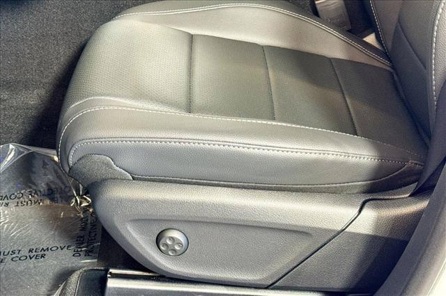 2026 Mercedes-BENZ GLE — миниатюра 17