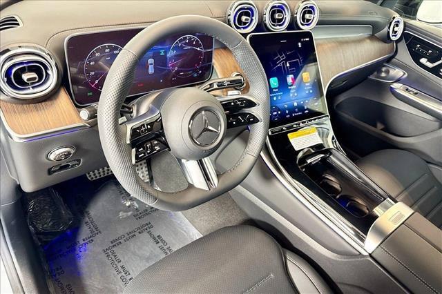 2026 Mercedes-BENZ GLC photo 9