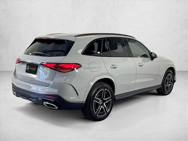 2026 Mercedes-BENZ GLC photo 5