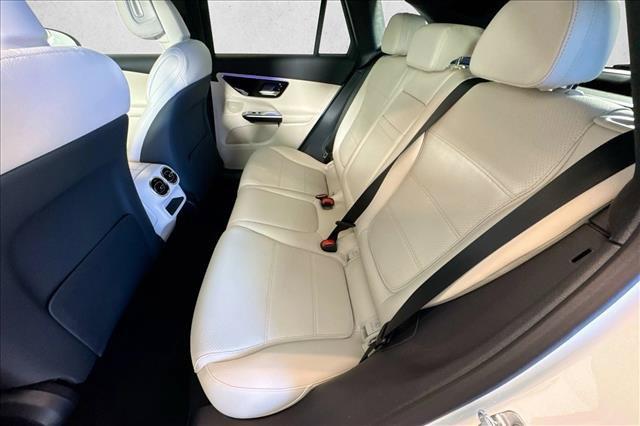 2026 Mercedes-BENZ GLC — миниатюра 21