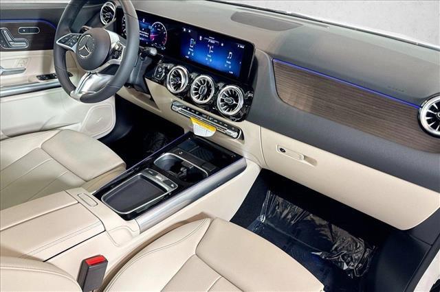 2026 Mercedes-BENZ GLA — миниатюра 27