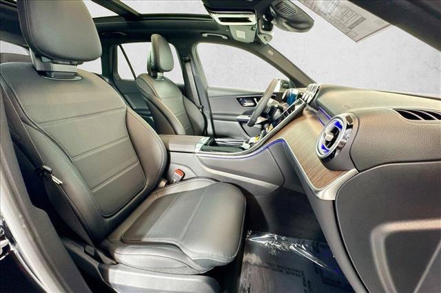 2026 Mercedes-BENZ GLC — миниатюра 26