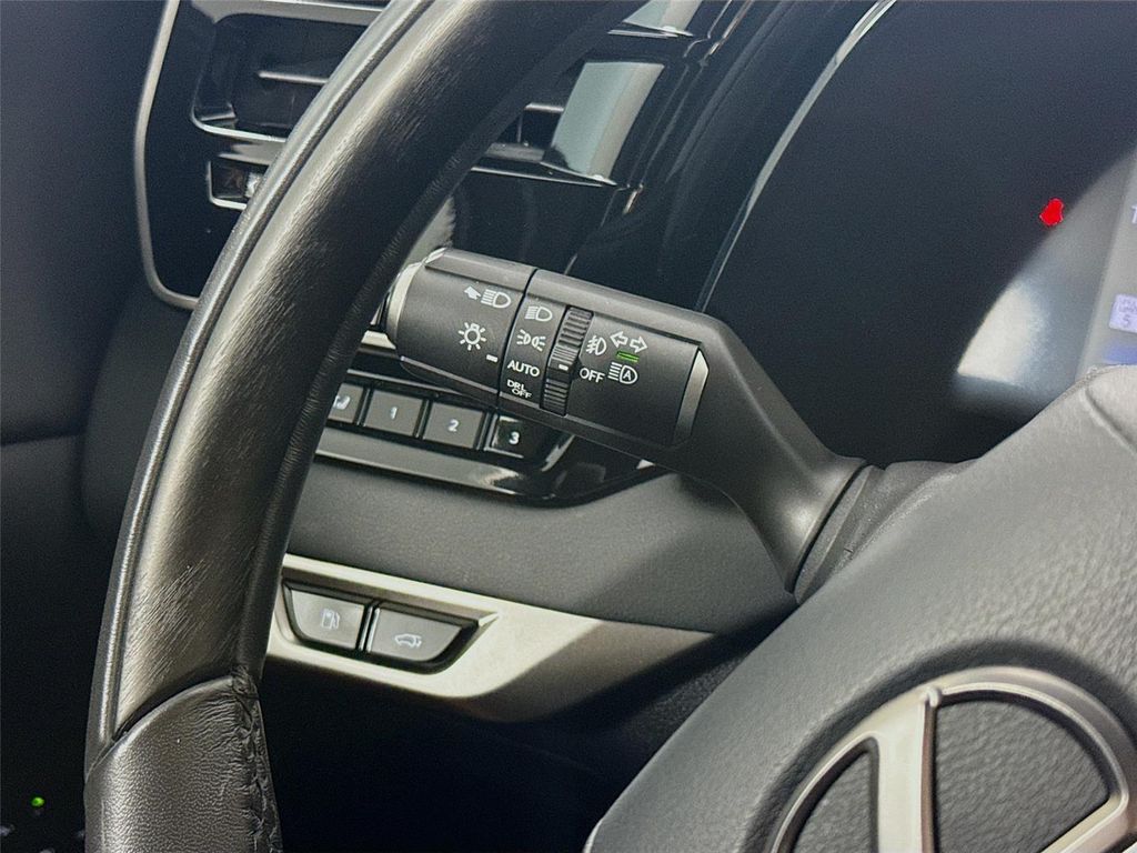 صورة 5 لـ 2024 Lexus RX 350 PREMIUM