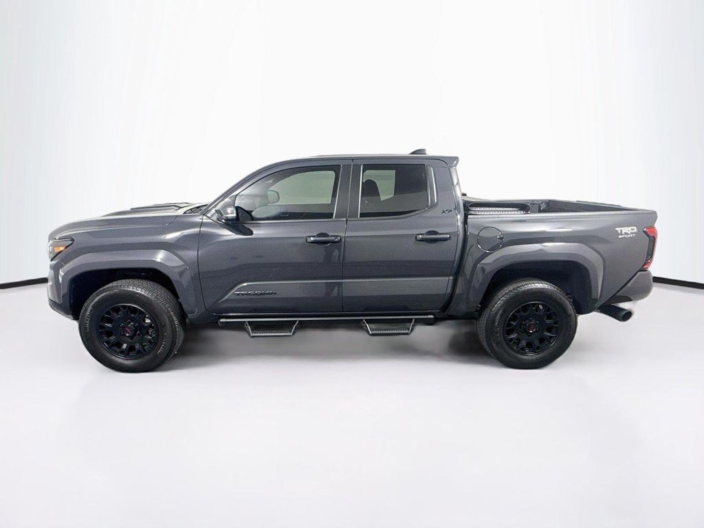 صورة 2 لـ 2024 Toyota TACOMA TRD SPORT