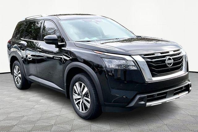 New 2025 Nissan Pathfinder SL