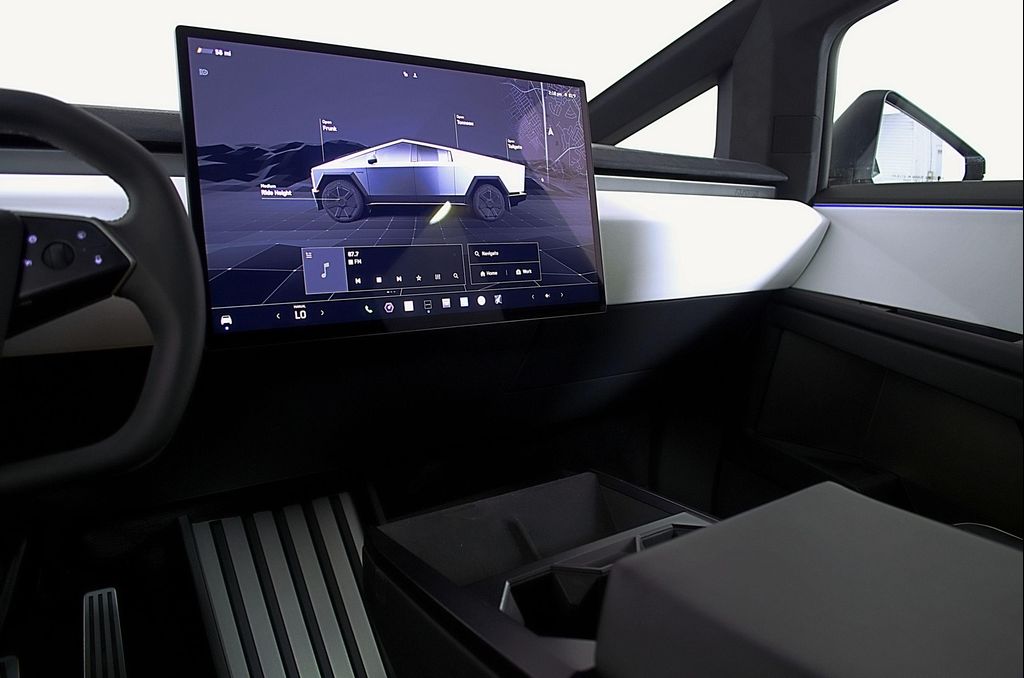 2024 Tesla CYBERTRUCK CYBERBEAST — фото 18