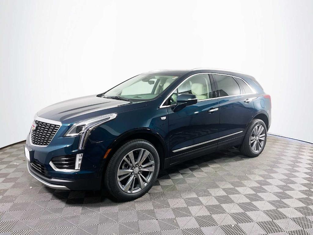 New 2026 Cadillac XT5 Premium Luxury