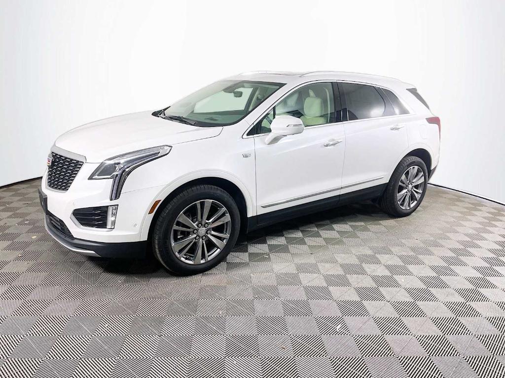 New 2026 Cadillac XT5 Premium Luxury
