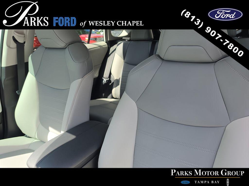 2025 Toyota RAV4 XLE PREMIUM thumbnail 19