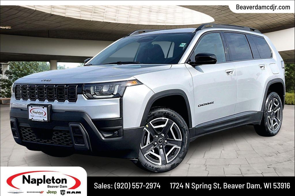 New 2026 Jeep Cherokee Laredo 4x4