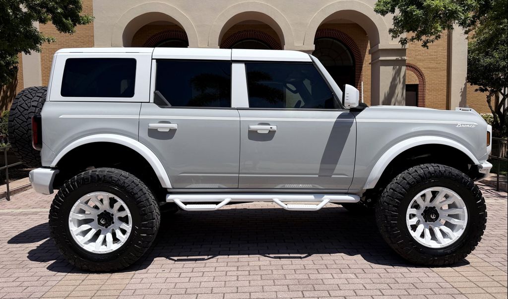 FORD BRONCO - 2