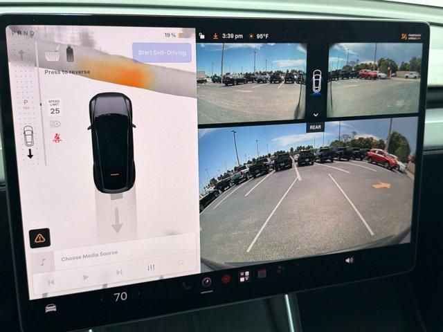 صورة 17 لـ 2026 Tesla MODEL Y PREMIUM ALL-WHEEL DRIVE