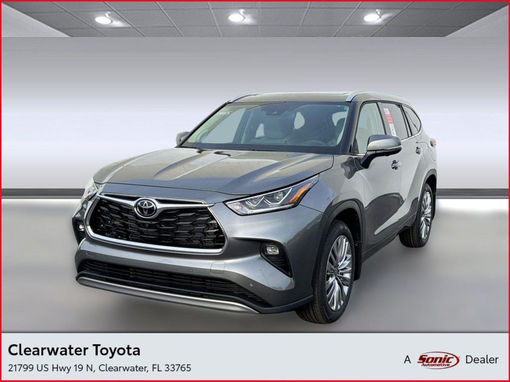 New 2026 Toyota Highlander Platinum