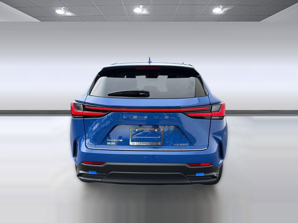 صورة مصغرة 10 لـ 2022 Lexus NX 250 BASE
