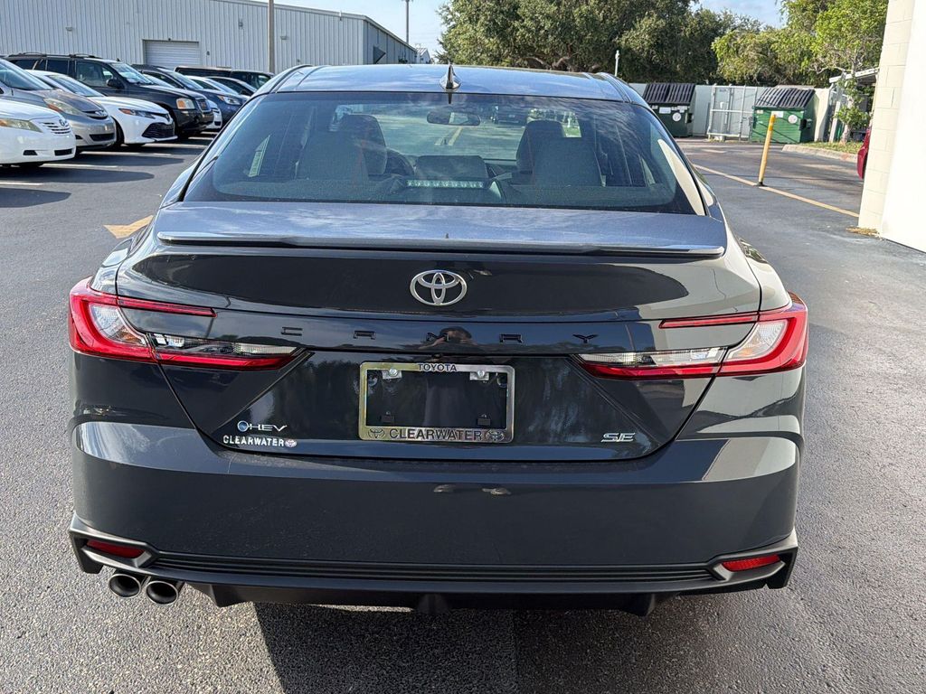 2026 TOYOTA CAMRY SE thumbnail 11