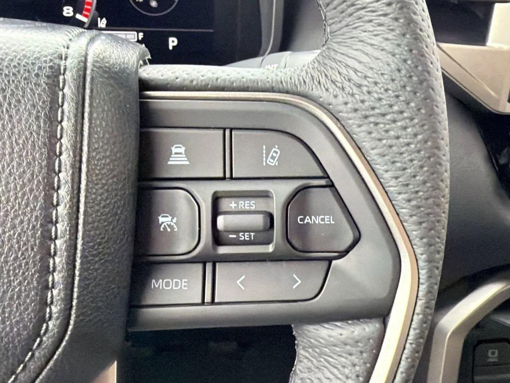 2026 Toyota TUNDRA LIMITED — миниатюра 25
