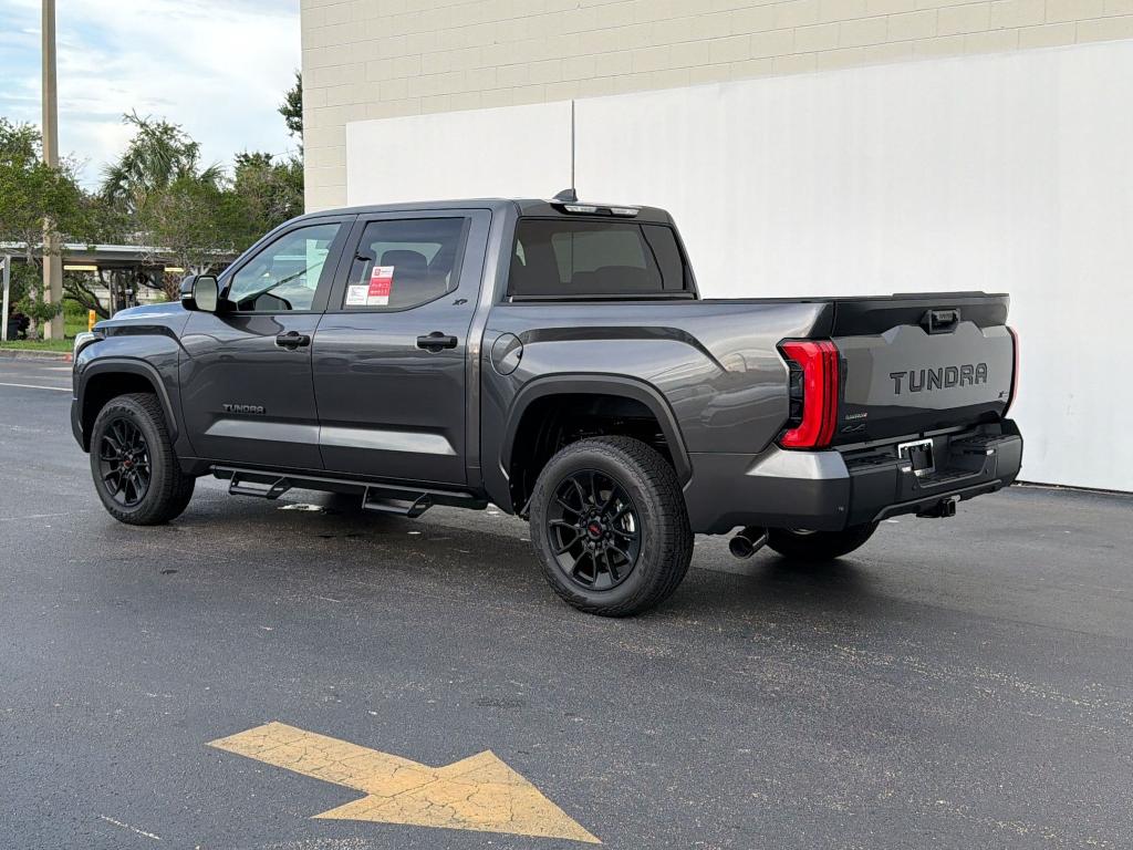 2026 Toyota TUNDRA SR5 — фото 3